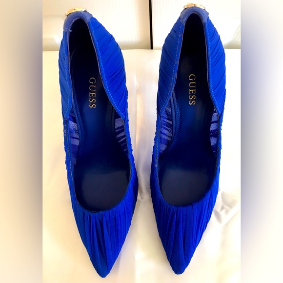 Guess Shoes - Guess Women's Scalloped Pumps. Size 8.5. MSRP $79.